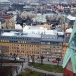 en stor byggnad