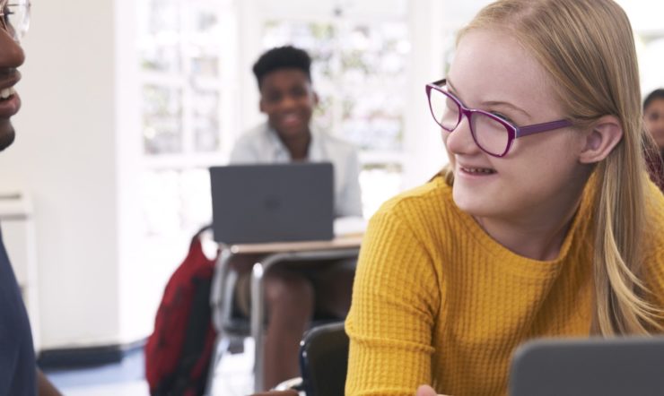 Gør læring tilgængelig for alle med Microsoft Education