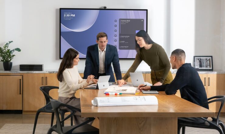 Reforçar a democracia em tempos de IA: Compromisso da Microsoft com a integridade eleitoral em Portugal